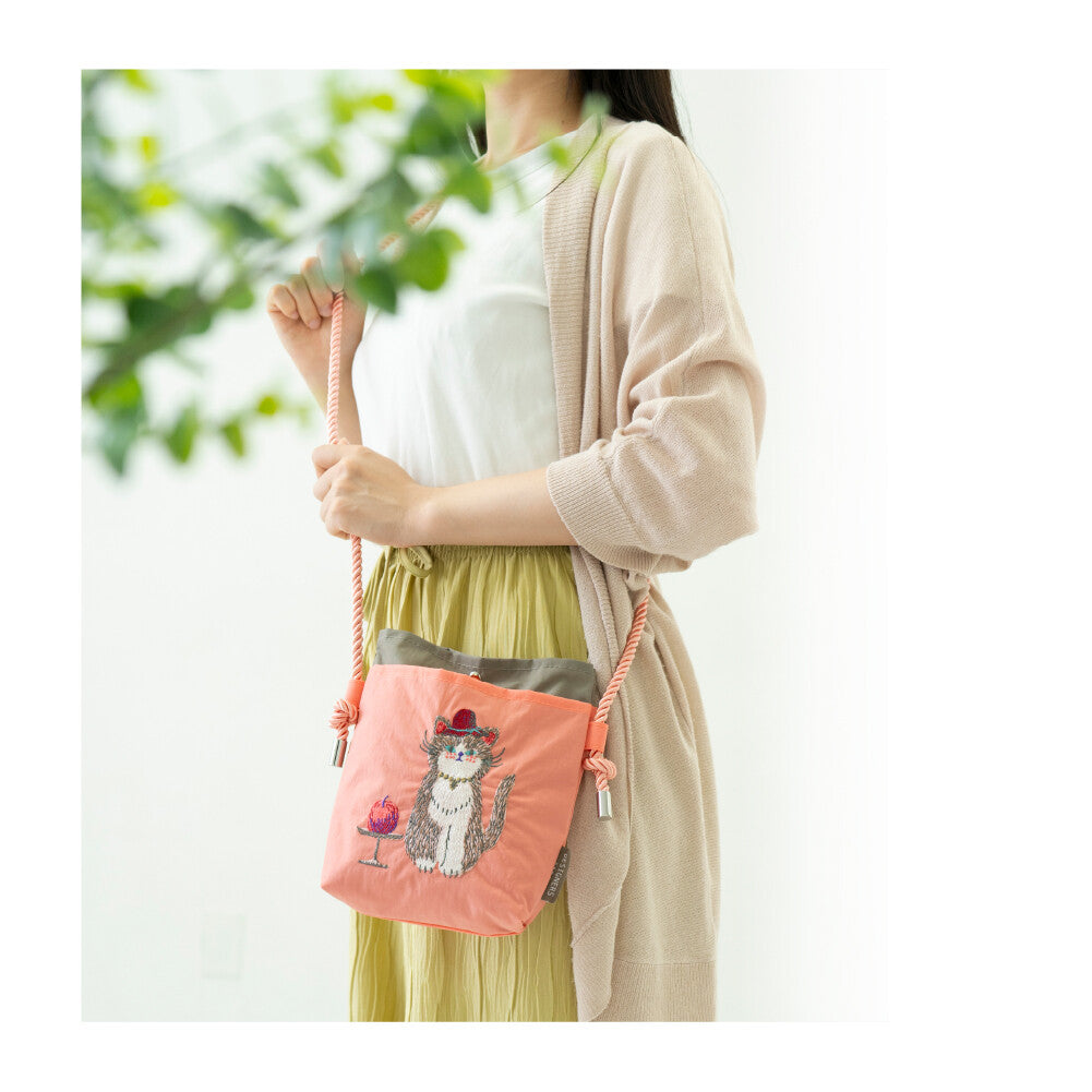 【新品】刺繍 ミニポーチ(猫&犬デザイン)