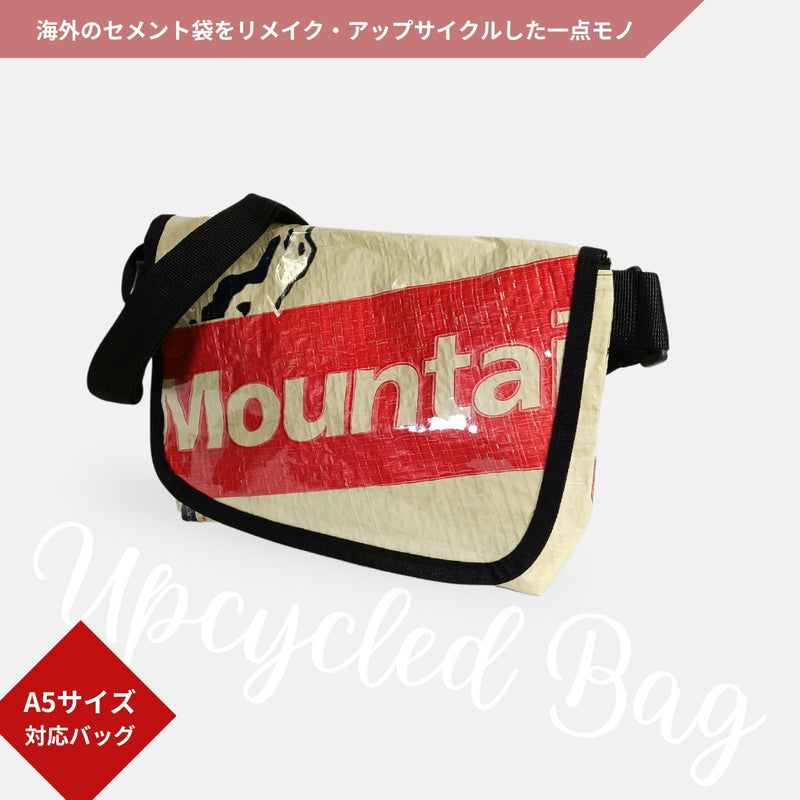 《レッド》A5対応セメント袋リメイクミニショルダーバッグ/アップサイクル