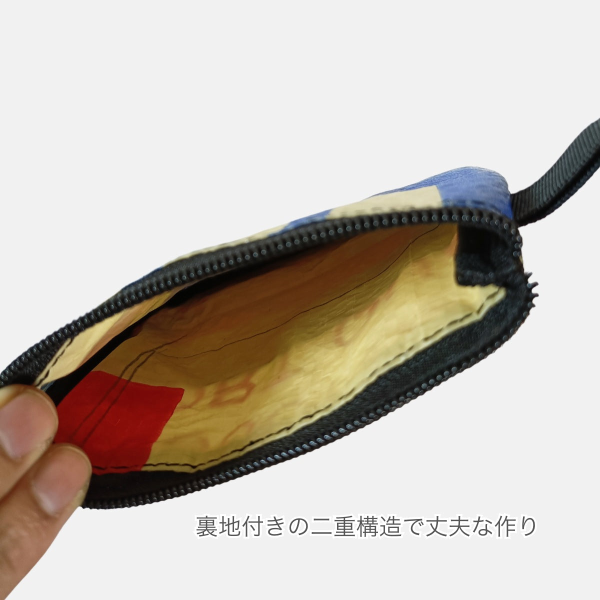 《レッド&グリーン》一点モノ・セメント袋リメイク2段ファスナーポーチ(A6サイズ)