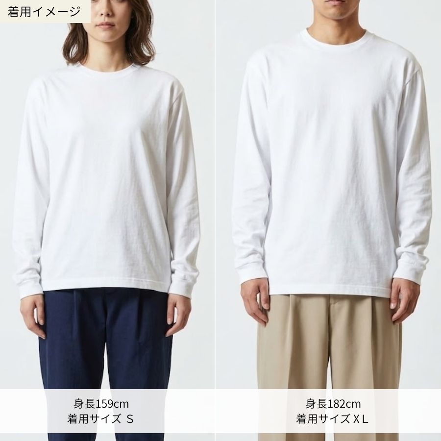 白い長袖Tシャツに石段の猫を描いたデザイン