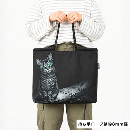 塀の上の野良猫・マルシェバッグ