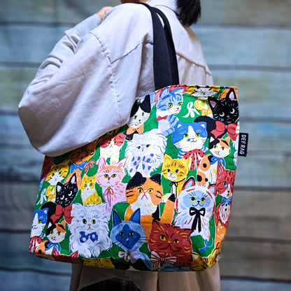 【新品】猫柄トートバッグ：ねこまみれ／ねこばなな