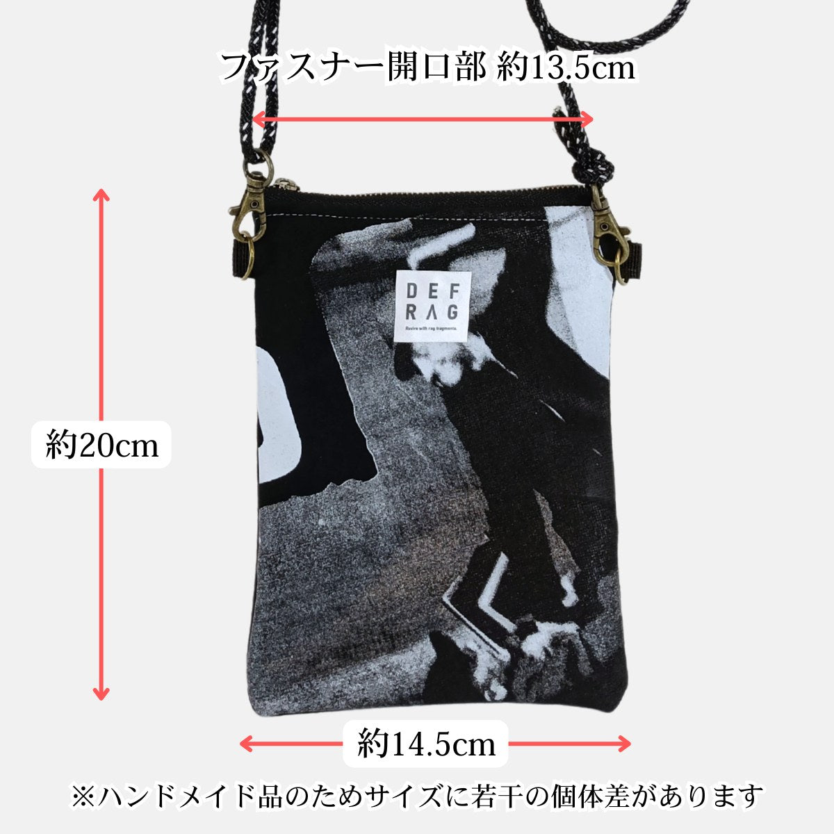 Re:SHOLDA｜古着リメイク ファスナー付きミニショルダー（シネマ系スウェット） 一点モノ 男女兼用