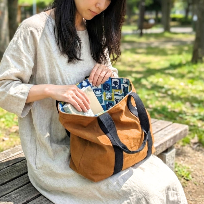 裏ネコトート（茶トラブラウン／黒ネコブラック）