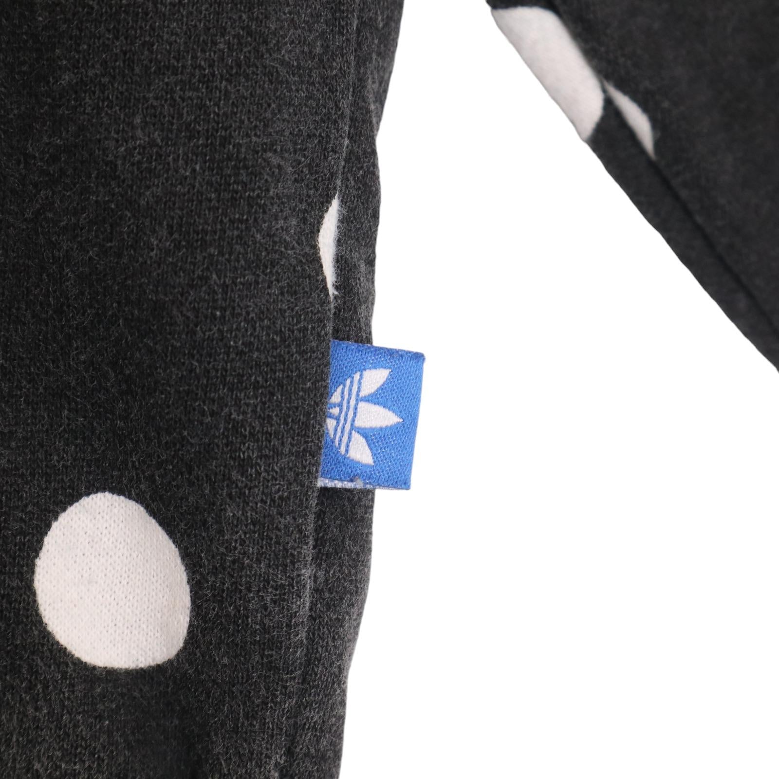 adidasドット柄スウェット：トレフォイルロゴ 水玉模様
